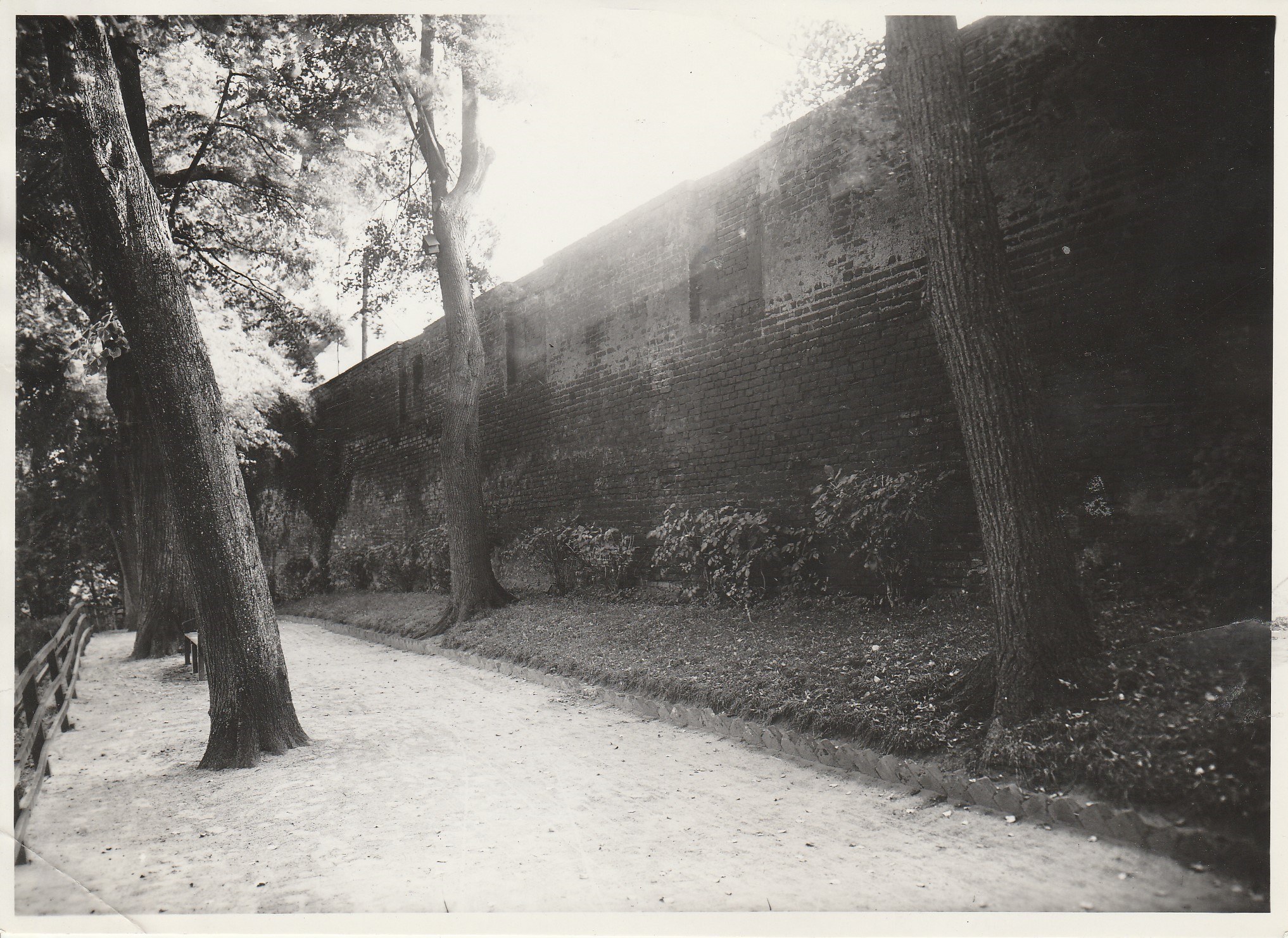  Promenada z murami, zdjęcie przedwojenne 